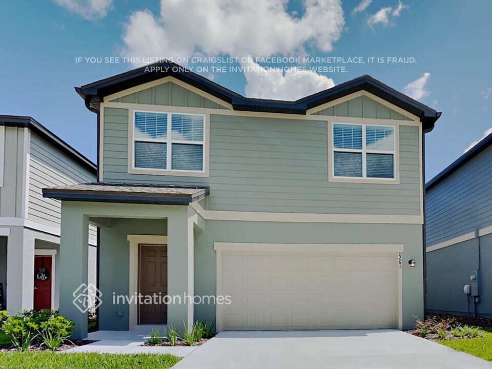 2261 Litchfield Lp in DeLand, FL - Building Photo