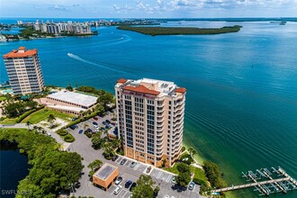 8771 Estero Blvd in Bonita Springs, FL - Foto de edificio - Building Photo