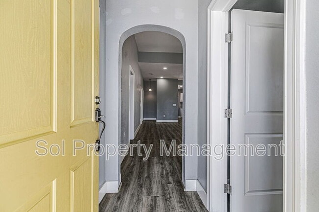 1030 Vine St in San Jose, CA - Building Photo - Building Photo