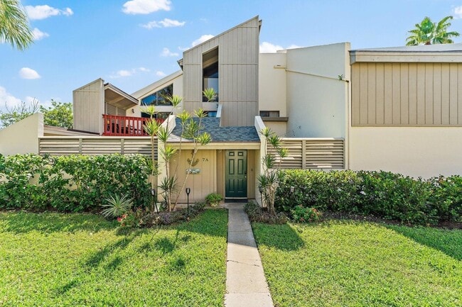 property at 1605 S US Hwy 1