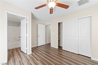 1283 Little Boy Blue Ave in Las Vegas, NV - Building Photo - Building Photo