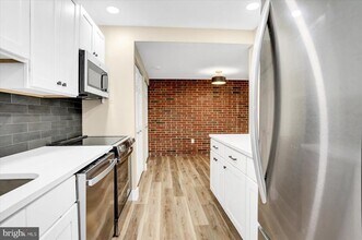 1072 Lancaster Blvd in Mechanicsburg, PA - Building Photo - Building Photo