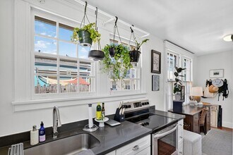 3001 Ponce De Leon St in New Orleans, LA - Building Photo - Building Photo