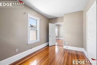 71 Neponset Ave, Unit 3 in Boston, MA - Building Photo - Building Photo