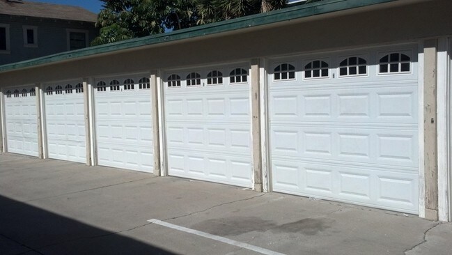 1347 E 3rd St in Long Beach, CA - Building Photo - Building Photo