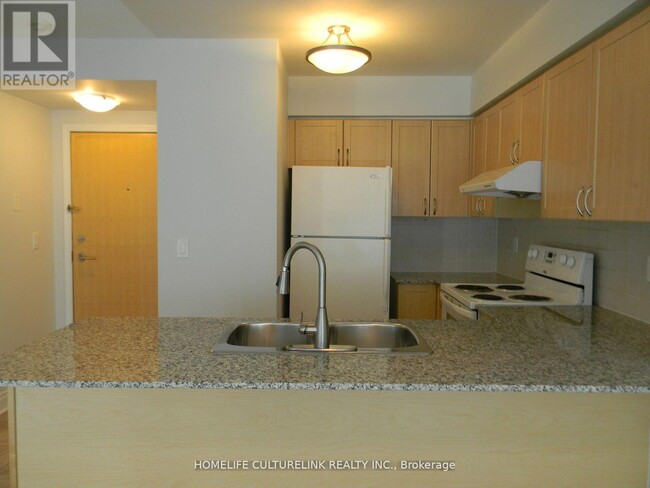 55-955 S Town Centre Blvd in Markham, ON - Building Photo - Building Photo