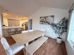 4205 Brookcrest Dr SW in Wyoming, MI - Building Photo - Building Photo