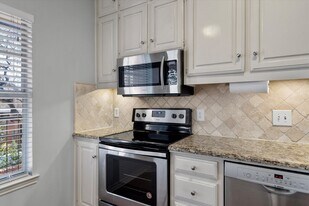 2408 Enfield Rd in Austin, TX - Building Photo