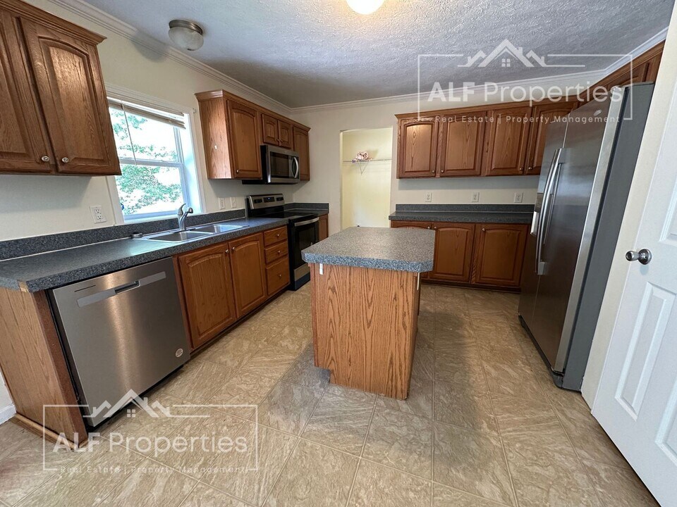 126 Hunter Rd in Henderson, NC - Building Photo