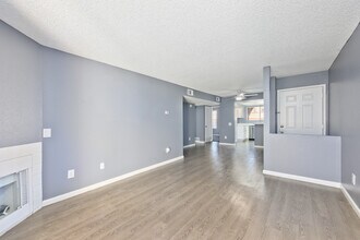 Summerwind Apartments in Highland, CA - Foto de edificio - Building Photo