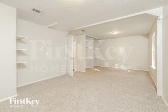 7123 Glen Creek in San Antonio, TX - Building Photo - Building Photo