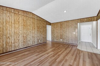 551 William Penn St in Orange Park, FL - Building Photo - Building Photo