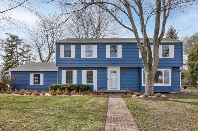 530 Holbrook Ln in Saginaw, MI - Building Photo - Building Photo