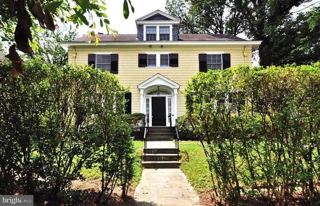 3752 Kanawha St NW in Washington, DC - Building Photo - Building Photo