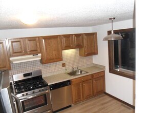 177 Skyview Dr, Unit 177 Skyview in Cromwell, CT - Building Photo - Building Photo