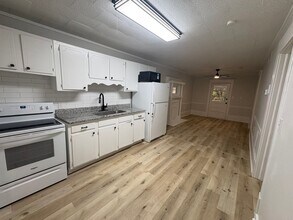 2423 Patria St in Winston-Salem, NC - Building Photo - Building Photo