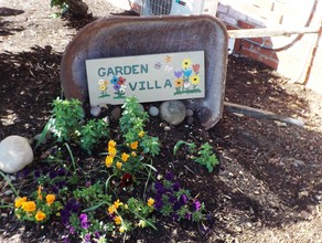 Garden Villa Apartments in Portland, OR - Building Photo - Building Photo