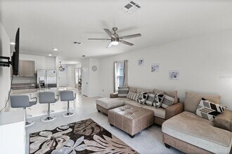 2559 Sage Vly Wy in Winter Haven, FL - Building Photo - Building Photo
