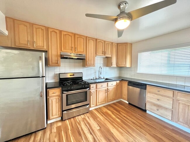 property at 871 Sonoma Ave