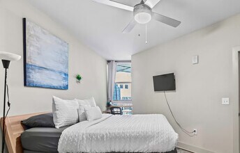 455 14th St NW in Atlanta, GA - Foto de edificio - Building Photo