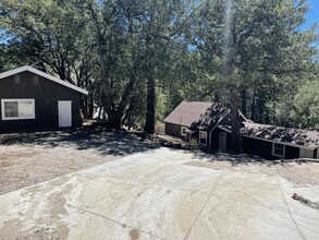 25111 Nestwa Trail in Idyllwild, CA - Building Photo - Building Photo