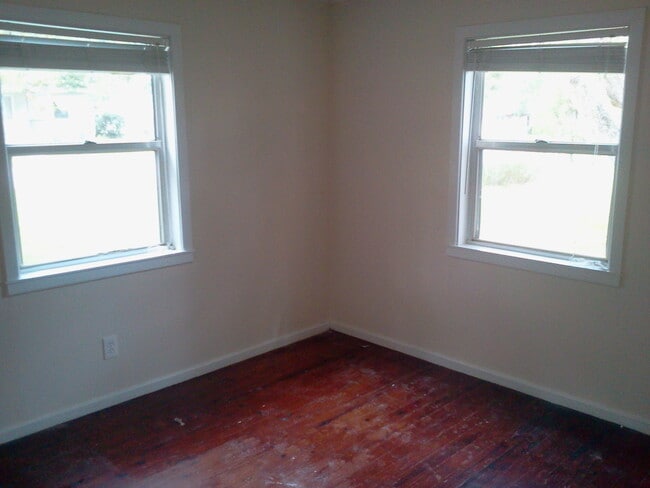5735 8th St in Zephyrhills, FL - Building Photo - Building Photo