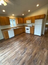 2777 Concord Ct in Albany, OR - Building Photo - Building Photo