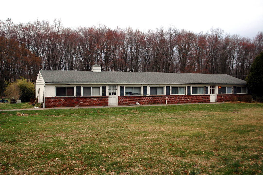 1 Old Bethlehem Rd in Perkasie, PA - Building Photo