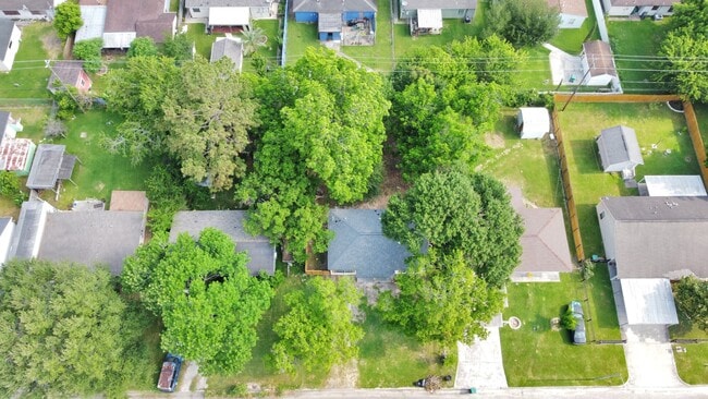 property at 2707 Mc Nay Dr