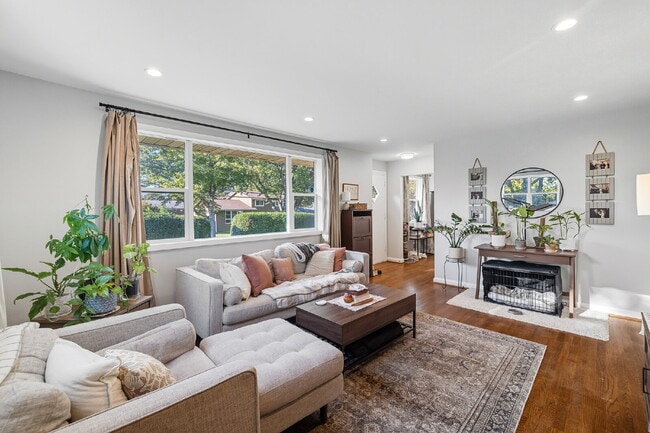 property at 422 Eisner St