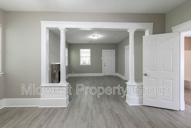 510 W Cherry St in Troy, MO - Building Photo - Building Photo