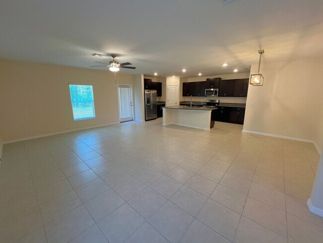 2177 Teneroc Trl in Lakeland, FL - Building Photo - Building Photo