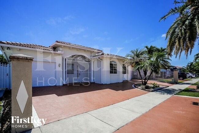 21221 SW 124th Ave in Miami, FL - Building Photo - Building Photo