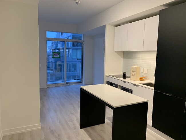 property at 33 Helendale Av