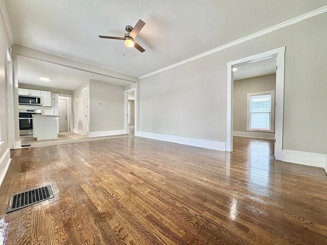 822 W 4th St in Mishawaka, IN - Building Photo - Building Photo