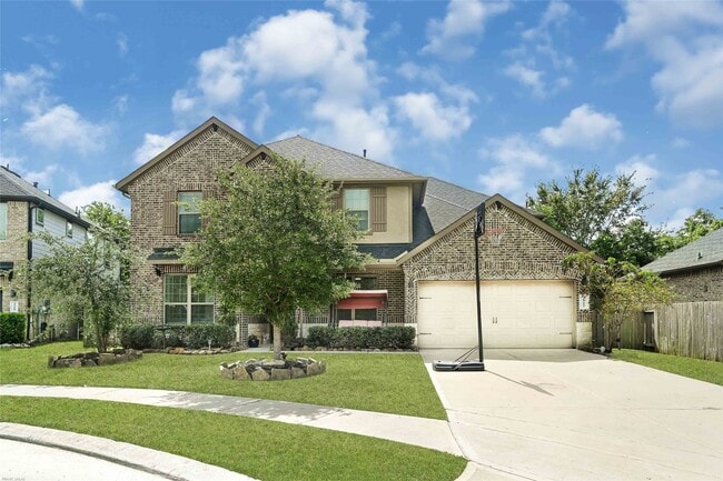 property at 2512 Ravenna Ct