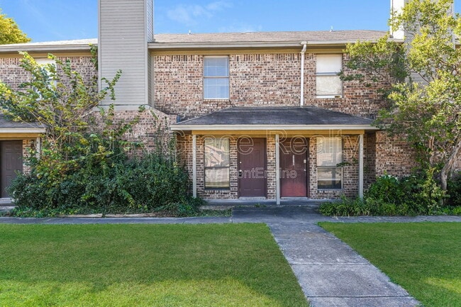 property at 5919 Shadydell Dr