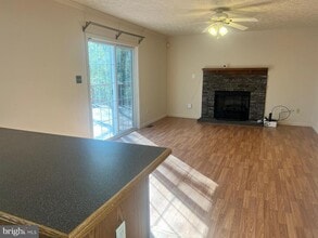 46843 Planters Ct in Lexington Park, MD - Building Photo - Building Photo