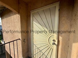 1408 E 9th St in Bakersfield, CA - Building Photo