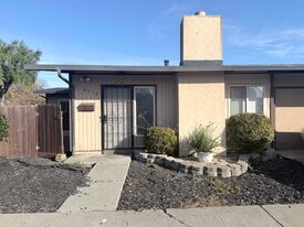 4710 Cutting Cir in Richmond, CA - Building Photo