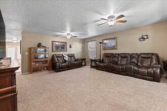 9737 W Mossywood Dr in Boise, ID - Building Photo - Building Photo