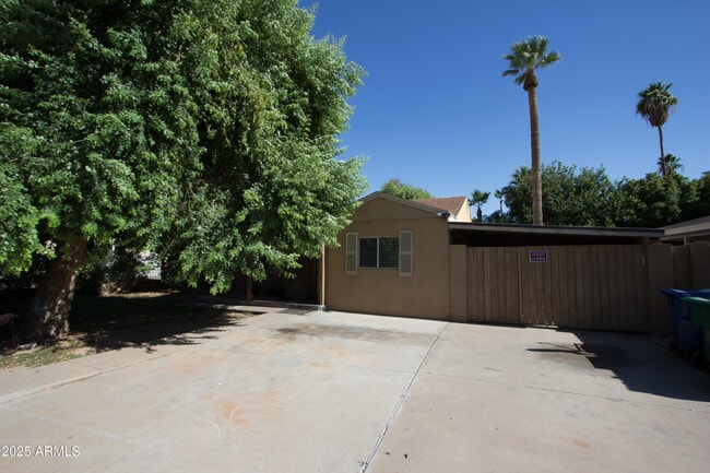property at 325 E 5th Ave