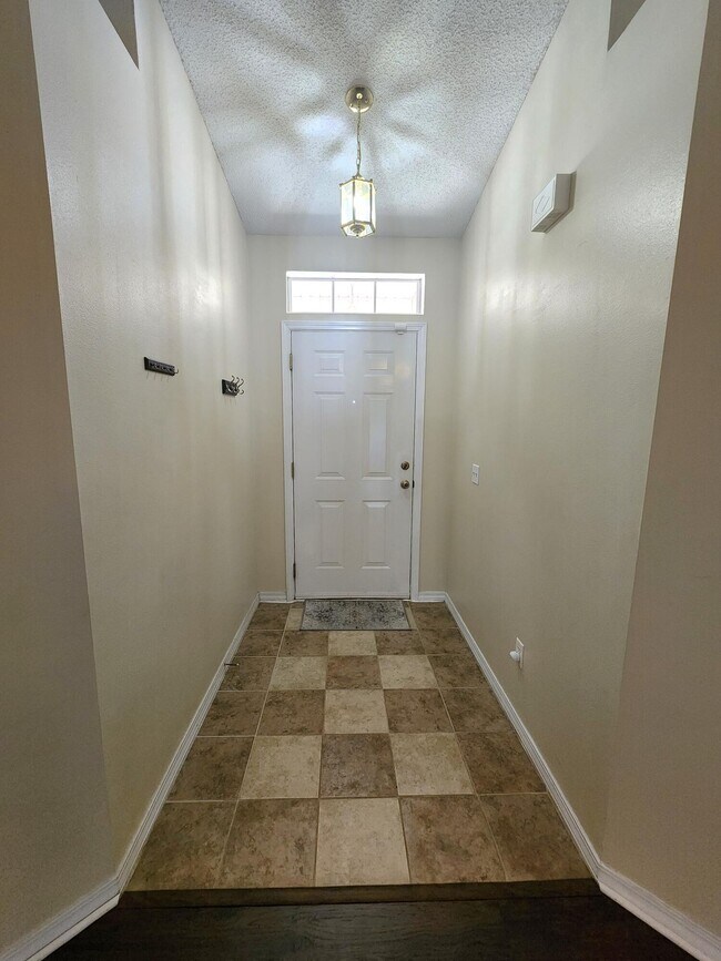 316 Egan Dr in Crestview, FL - Building Photo - Building Photo