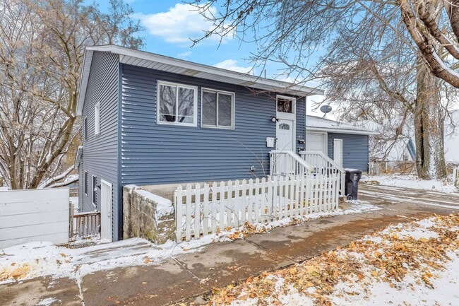 780 Stewart Ave in St. Paul, MN - Building Photo - Building Photo