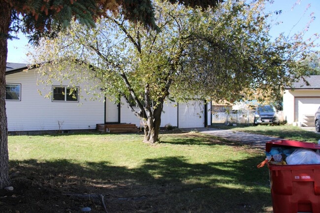 575 Crimson Dr in Idaho Falls, ID - Building Photo - Building Photo