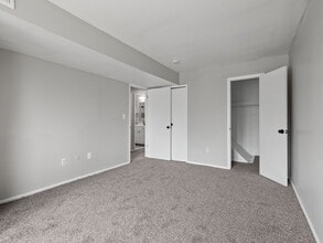 Goddard Estates in Taylor, MI - Building Photo - Building Photo