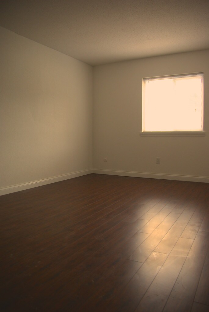 Tuscany Village Apartments Oakville, MO Apartments