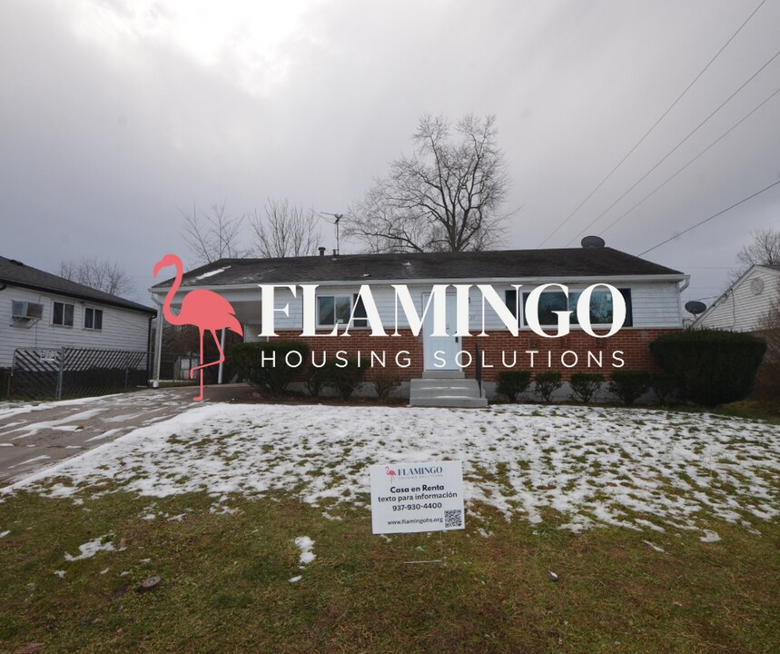 5122 Hackett Dr in Dayton, OH - Building Photo