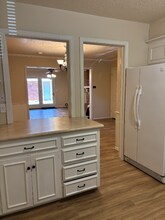 3119 W Wilshire Blvd in Oklahoma City, OK - Building Photo - Building Photo