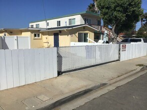 390 7th St in Imperial Beach, CA - Building Photo - Building Photo